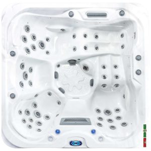 Key West Luxury Hot Tub